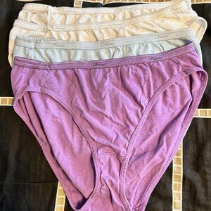 Set of 4 Hanes Women's Cotton Brief Underwear - size 6